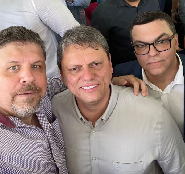 Major Ricardo Secomandi participa de entrega de Obra ao lado do governador Tarcísio