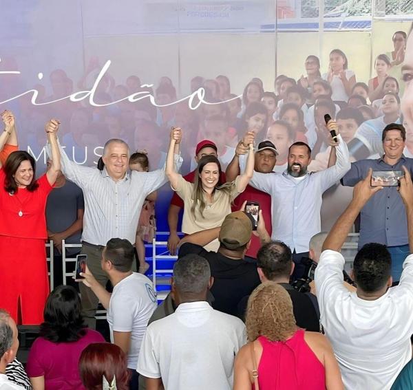 Ministro Márcio França apóia pré-candidatura de Camila Godói à prefeitura de Itapevi