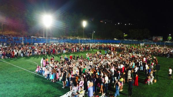 Educação de Jandira celebra a formatura de cerca de 1.000 alunos da pré-escola