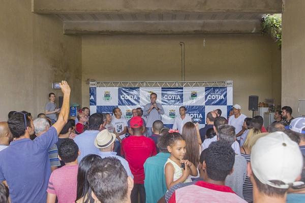 Prefeito Rogério Franco se reúne com moradores do Recanto Verde para anunciar importantes obras
