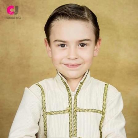 Bailarino de 8 anos morador de Vargem Grande passa no Processo seletivo na “Escola de Dança de São Paulo no Teatro Municipal”.