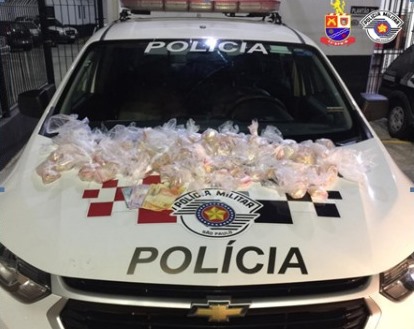 Polícia Militar prende indivíduo por crime de tráfico de drogas em Itapevi