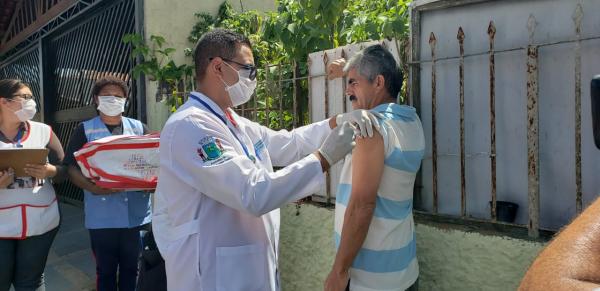 Vargem Grande Paulista supera meta da vacinação contra gripe em idosos