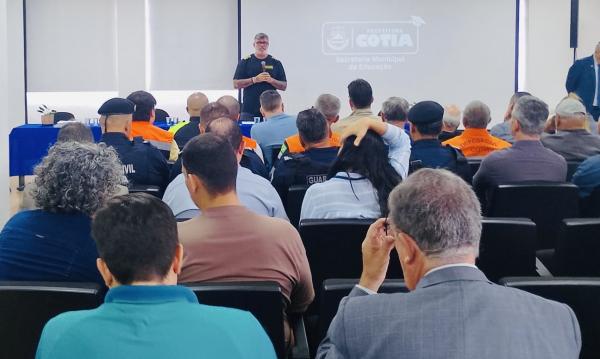 Frota reúne forças de segurança e órgãos públicos em fórum de prevenção ao Super El Niño