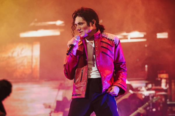 No aniversário de Michael Jackson Suhai Music Hall recebe o maior espetáculo em homenagem ao rei do popo