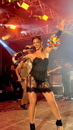 A cantora Cris Lima – A mais Cheirosa se prepara para o início do “Pedrão de Eunápolis” - Uma festa reconhecida como patrimônio cultural imaterial