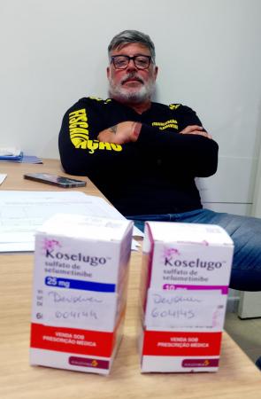 Alexandre Frota faz doação de medicamento de alto custo para paciente do Graac