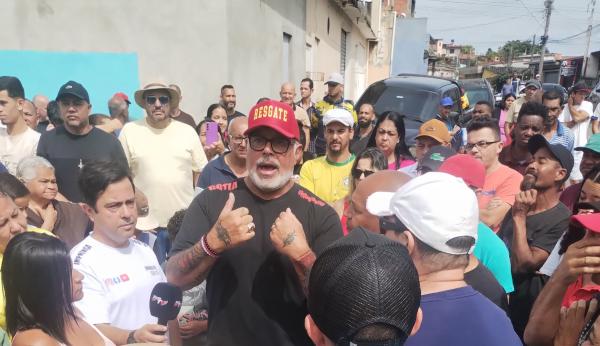 Frota apoia moradores que enfrentam despejo no Jd. Nossa Senhora das Graças 