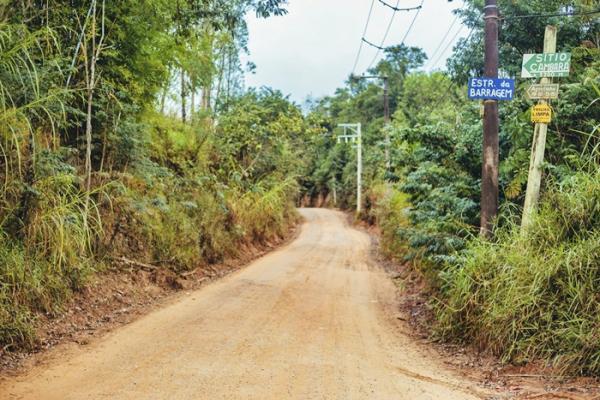 Cotia conquista recuperação de estrada que liga região central ao Caputera