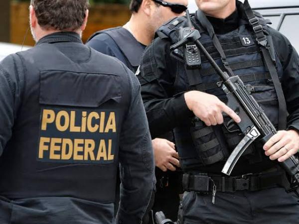 PF faz operação em Itapevi, Carapicuíba e Cotia para apurar fraudes no INSS