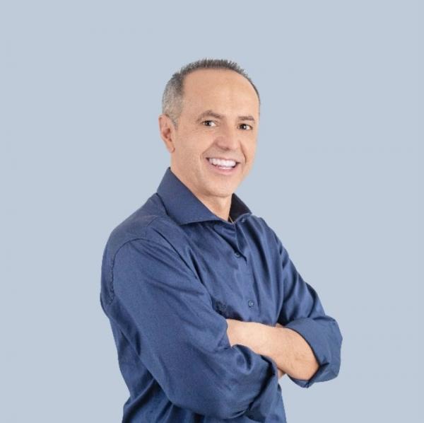 Dr. Castor Andrade indicou ao Prefeito Rogério Franco a instalação do hospital veterinário em Cotia.