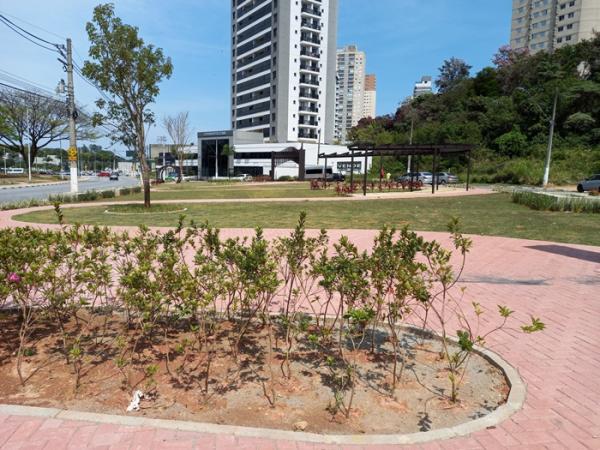 Praça é mais uma opção de lazer aos visitantes do bairro Bethaville