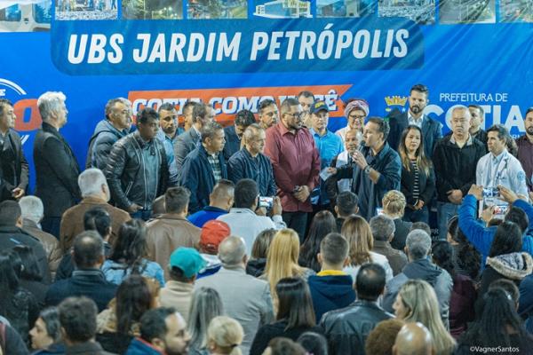 Prefeito Rogério Franco entrega a 26ª UBS de Cotia, no Jardim Petrópolis