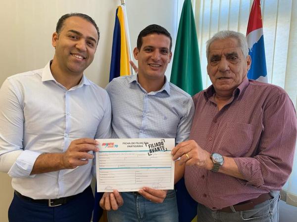Vereador Jânio com 7 mandatos diz se cansar e apoiará seu filho Levi