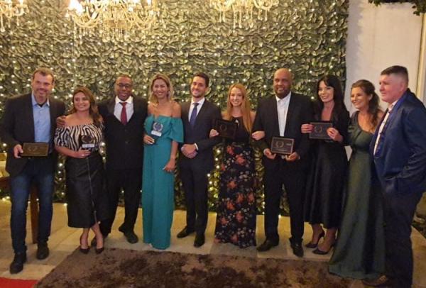 1º Prêmio Imprensa Regional reúne grandes nomes do jornalismo em noite de gala na Granja Viana 
