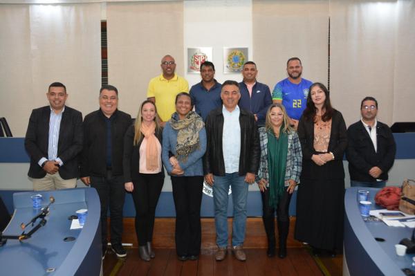 Secretários de Saúde e Educação participam da reunião da comissão de segurança realizada na Câmara Municipal 