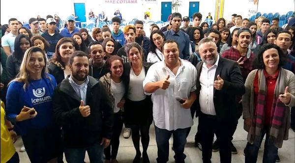 Workshop Motivacional e Comportamental reuniu centenas de jovens em Cotia