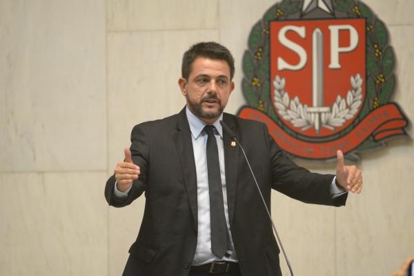 Deputado Danilo Balas pede iluminação para trecho da Raposo Tavares em Sorocaba