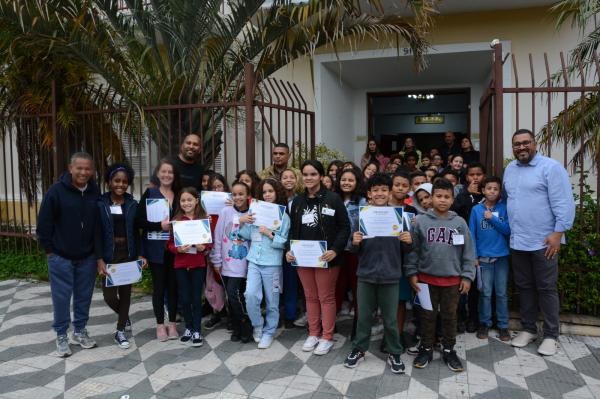 Presidente Marcinho Prates recebeu alunos do ensino fundamental da Escola Municipal Jocinéia de Melo do Jd Petrópolis